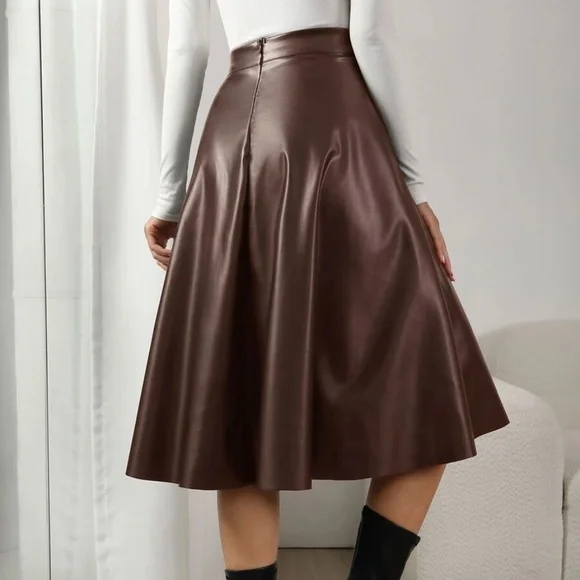 Classic Vegan Leather Pocket Midi Skirt - Picture 8 of 9
